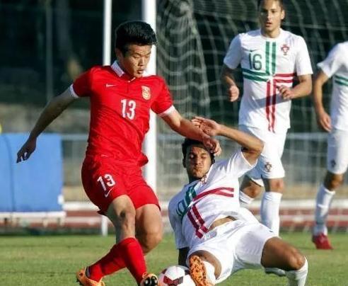 亚历克斯 亚历克斯