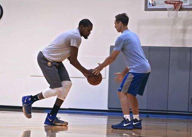 这次比赛他 这次比赛他